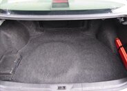 Nissan Maxima Sedan / Limuzína 2,0 l 103 kw