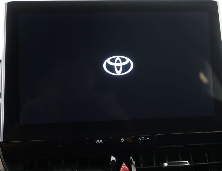 Toyota Corolla Cross 17