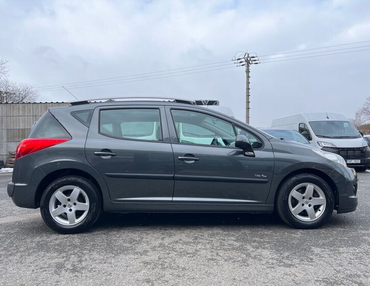 Peugeot 207 Kombi 1,4 l 70 kw