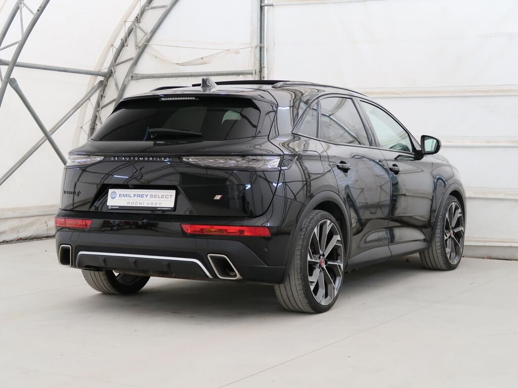 DS Automobiles DS7 Crossback SUV / Terénní 1,6 l 147 kw