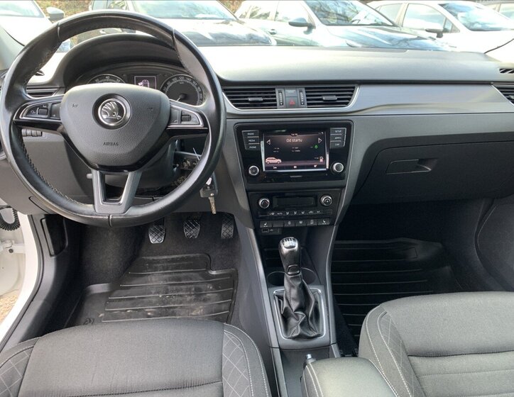 Škoda Rapid Hatchback 999,0 81 kw