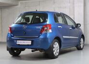 Toyota Yaris 5