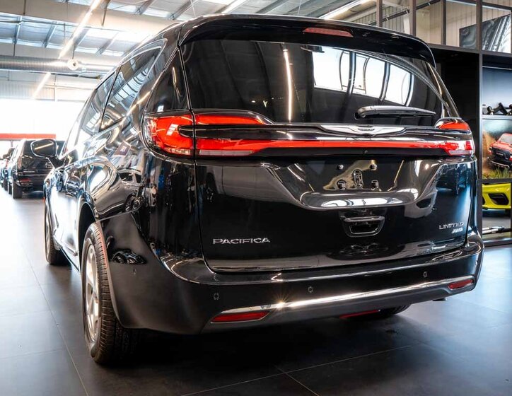 Chrysler Pacifica MPV 3,6 l 221 kw