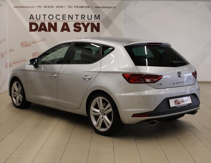 Seat Leon Hatchback 2,0 l 195 kw