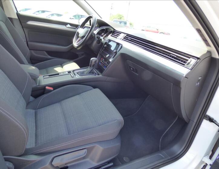 Volkswagen Passat 56