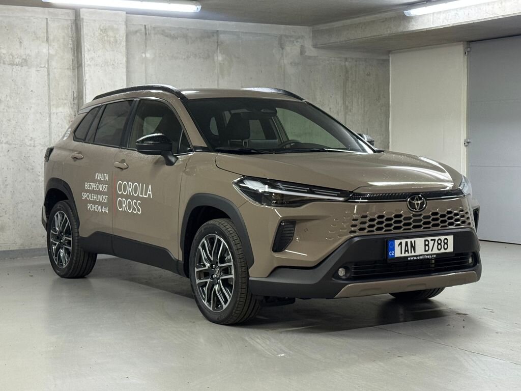 Toyota Corolla Cross SUV / Terénní 1,8 l 98 kw