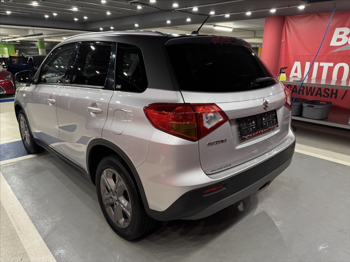 Suzuki Vitara SUV / Terénní 1,6 l 88 kw