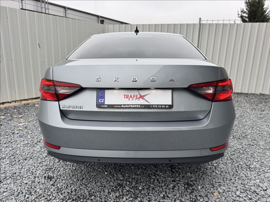Škoda Superb