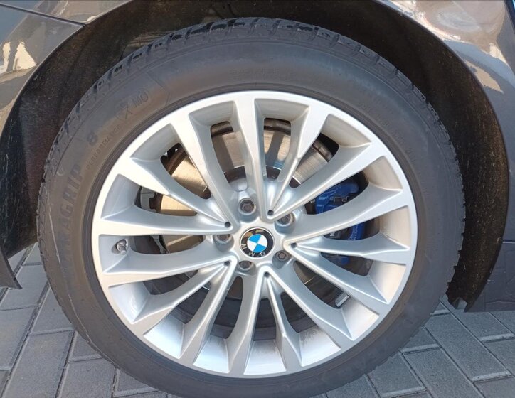 BMW Řada 5 Kombi 2,0 l 140 kw