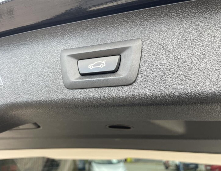 BMW Řada 5 Kombi 2,0 l 140 kw