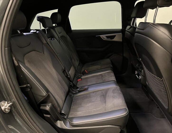 Audi Q7 SUV / Terénní 3,0 l 200 kw