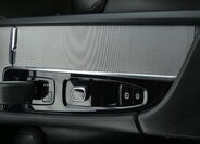 Volvo XC90 SUV / Terénní 2,0 l 173 kw