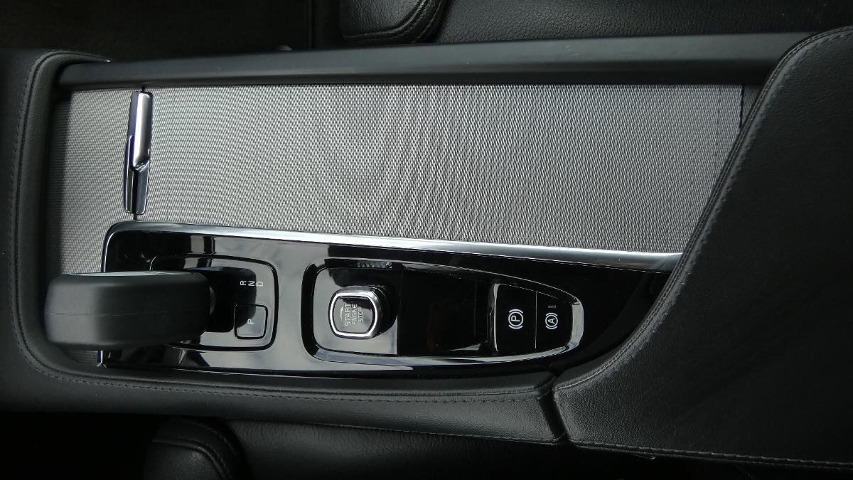 Volvo XC90 SUV / Terénní 2,0 l 173 kw