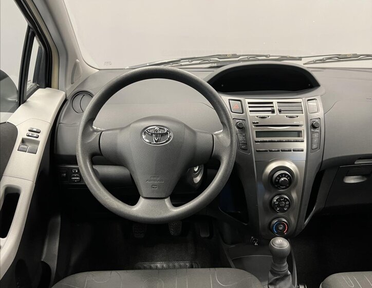 Toyota Yaris Hatchback 998,0 51 kw