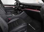 Volkswagen Touareg 16