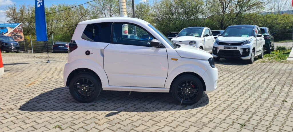 Ligier Ostatní Hatchback 499,0 6 kw