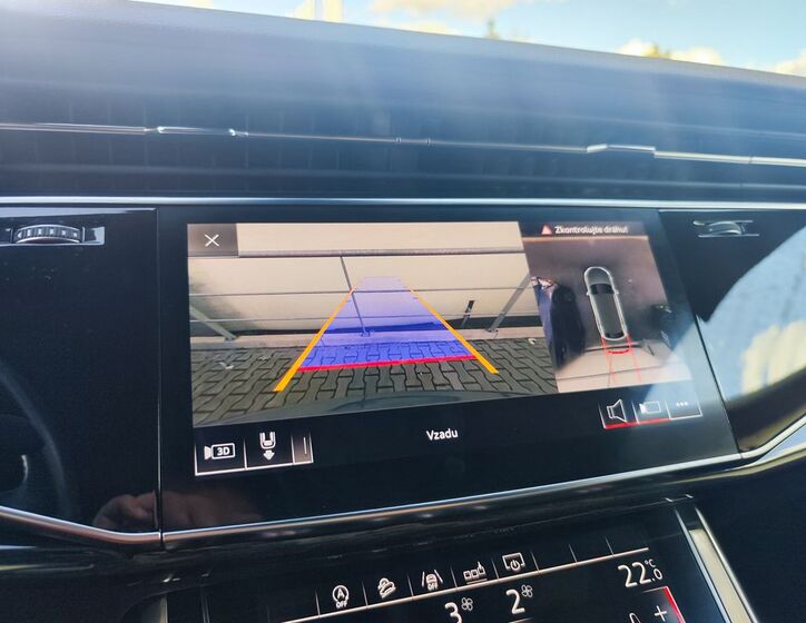 Audi Q8 27