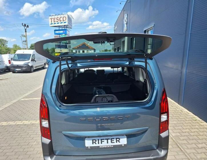 Peugeot Rifter 9
