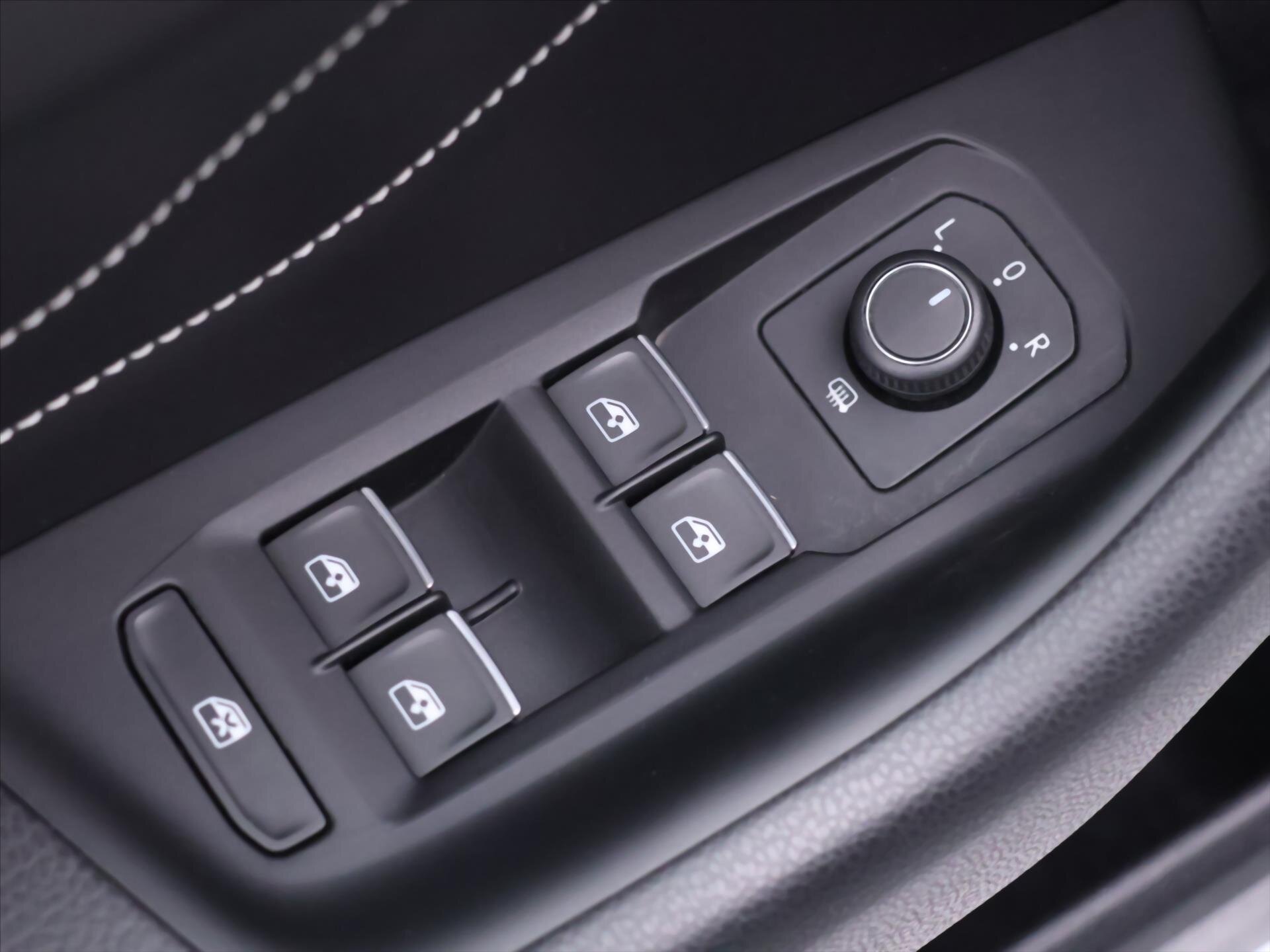 Volkswagen Passat Kombi 2,0 l 206 kw