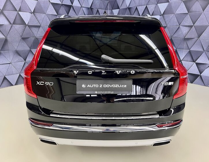 Volvo XC90 6