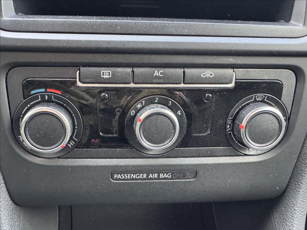 Volkswagen Golf Hatchback 1,6 l 77 kw