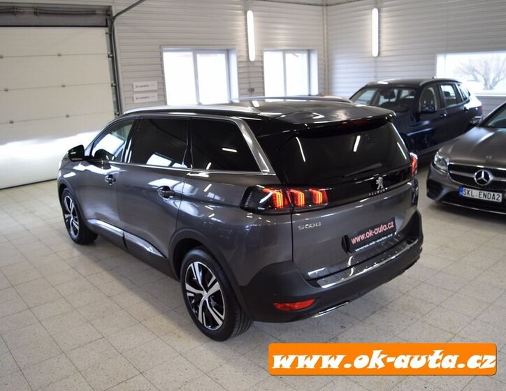 Peugeot 5008 MPV 1,5 l 96 kw