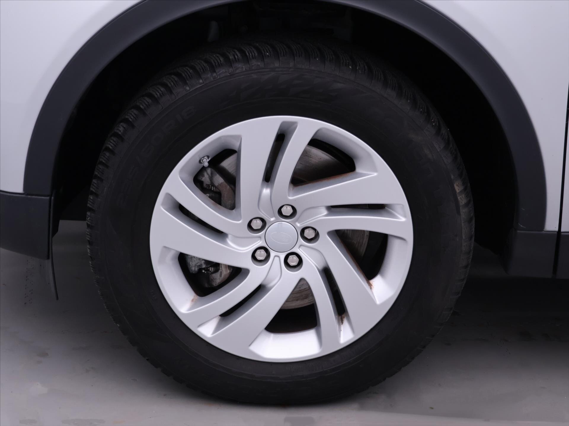 Land Rover Discovery Sport SUV / Terénní 2,0 l 110 kw