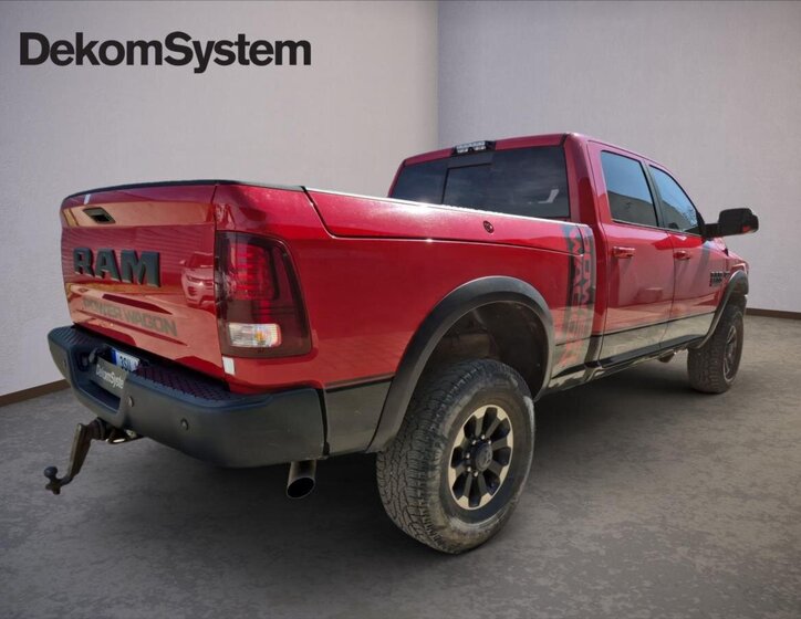 Dodge RAM Pick-up 6,4 l 306 kw