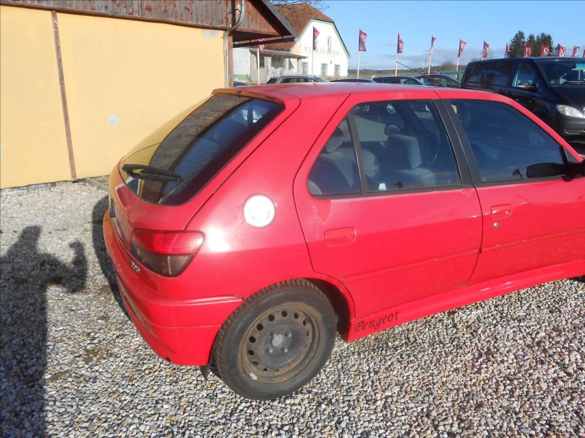 Peugeot 306