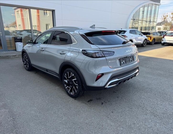 KIA XCeed CUV / Crossover 1,6 l 110 kw