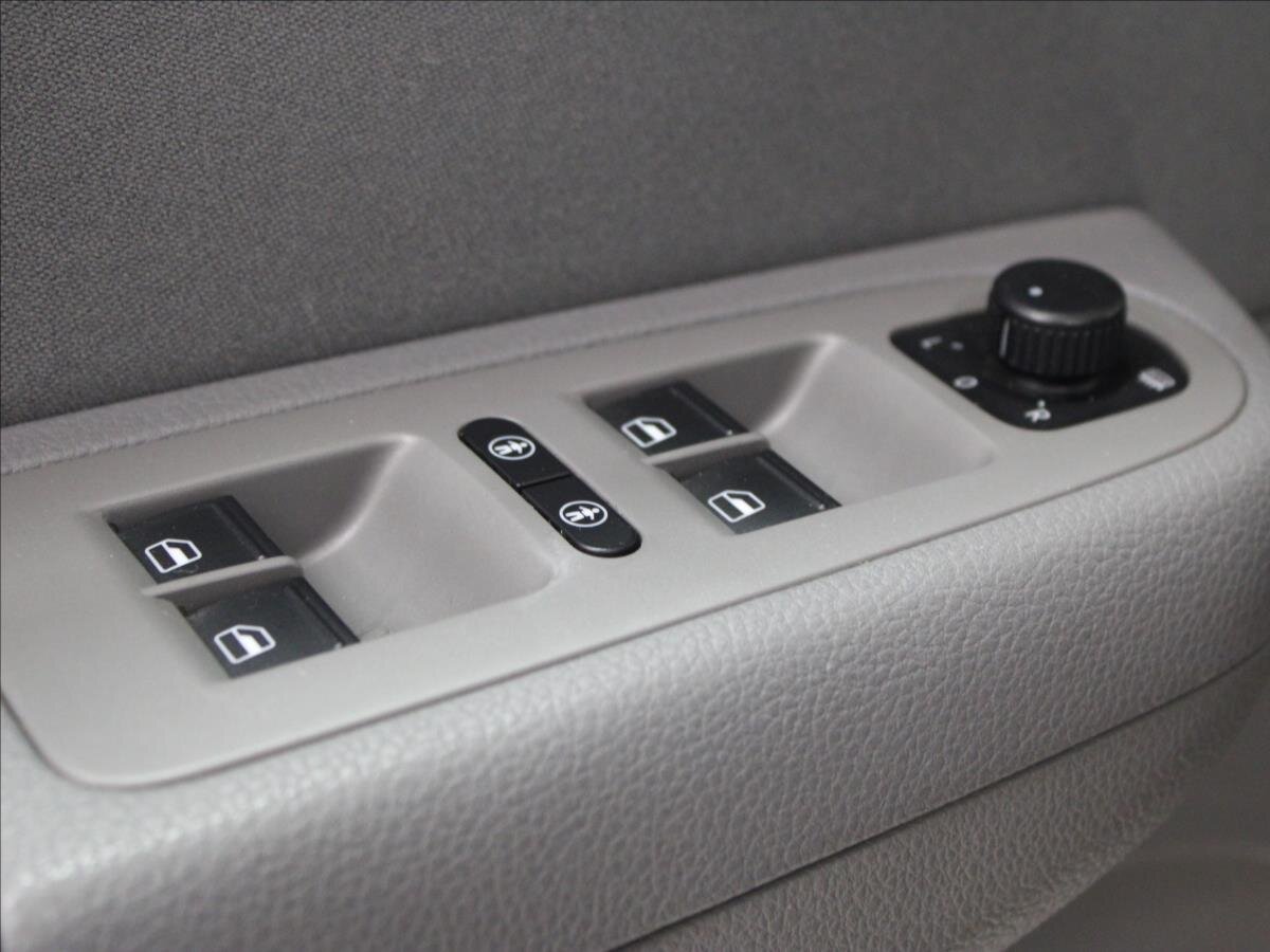 Seat Alhambra MPV 2,0 l 103 kw