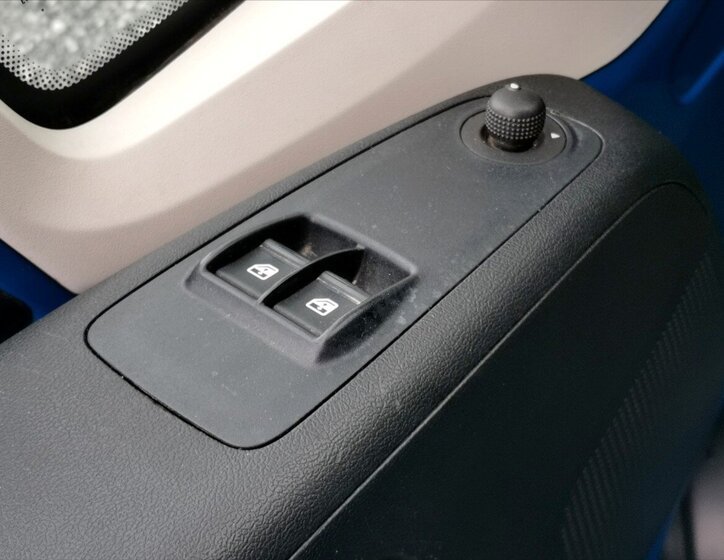 Peugeot Boxer Valník 2,2 l 121 kw