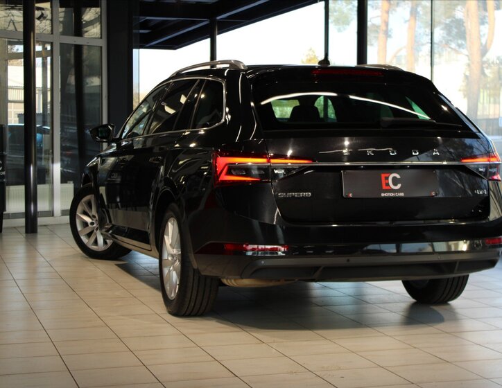 Škoda Superb Kombi 2,0 l 140 kw