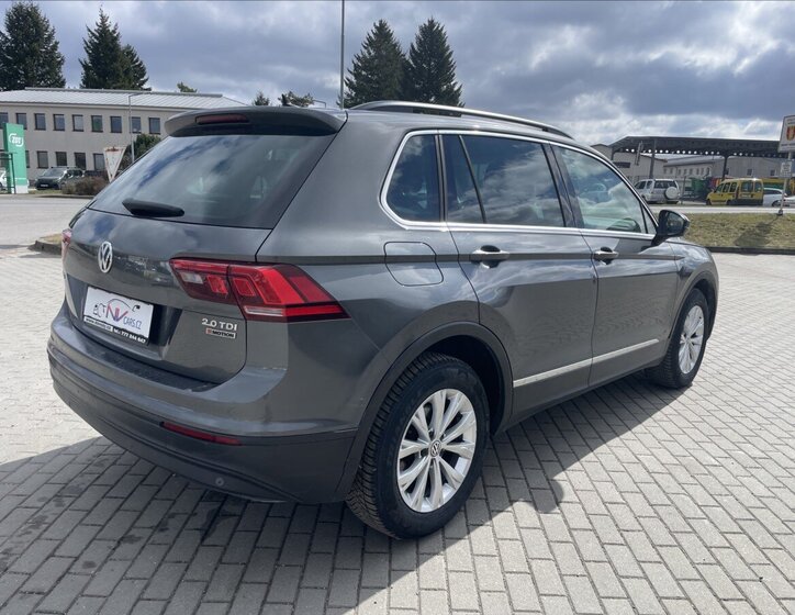 Volkswagen Tiguan SUV / Terénní 2,0 l 110 kw