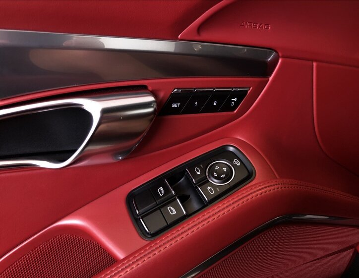 Porsche 911 Kupé 3,8 l 294 kw