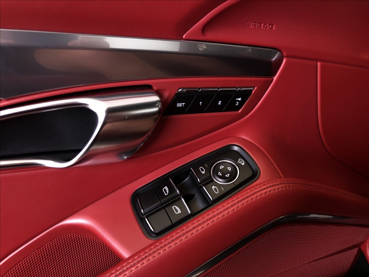 Porsche 911 Kupé 3,8 l 294 kw