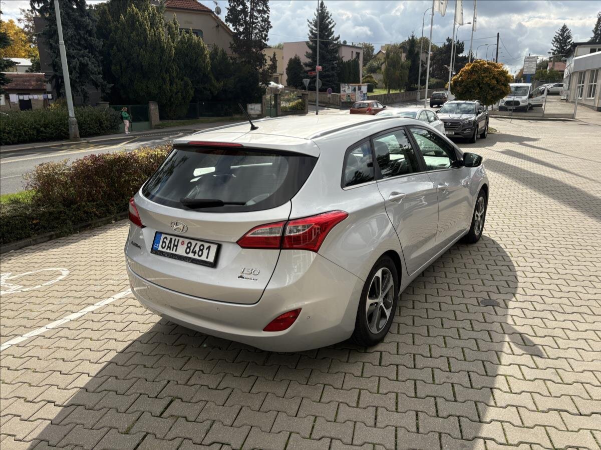 Hyundai i30 Kombi 1,6 l 81 kw