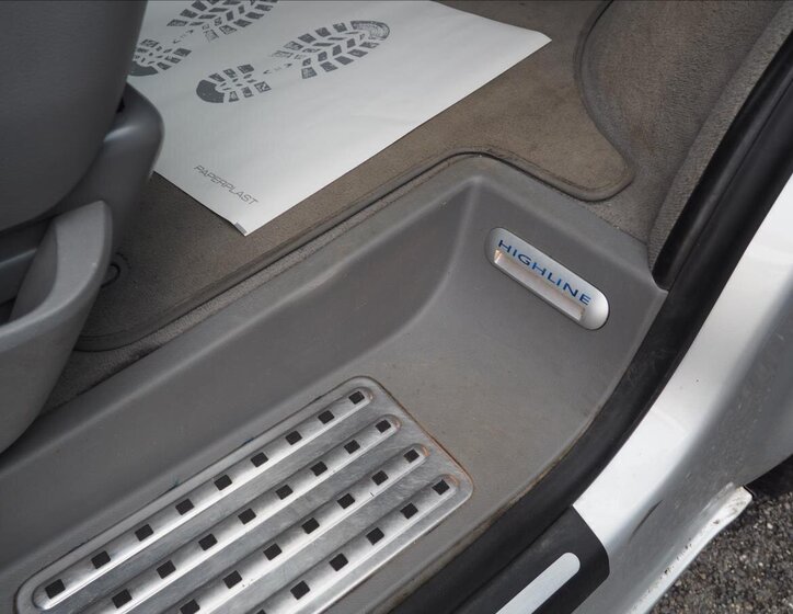 Volkswagen Multivan Kombi 2,5 l 128 kw