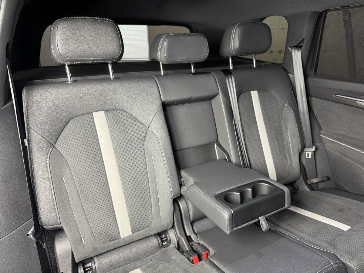 Škoda Kodiaq SUV / Terénní 1,5 l 150 kw