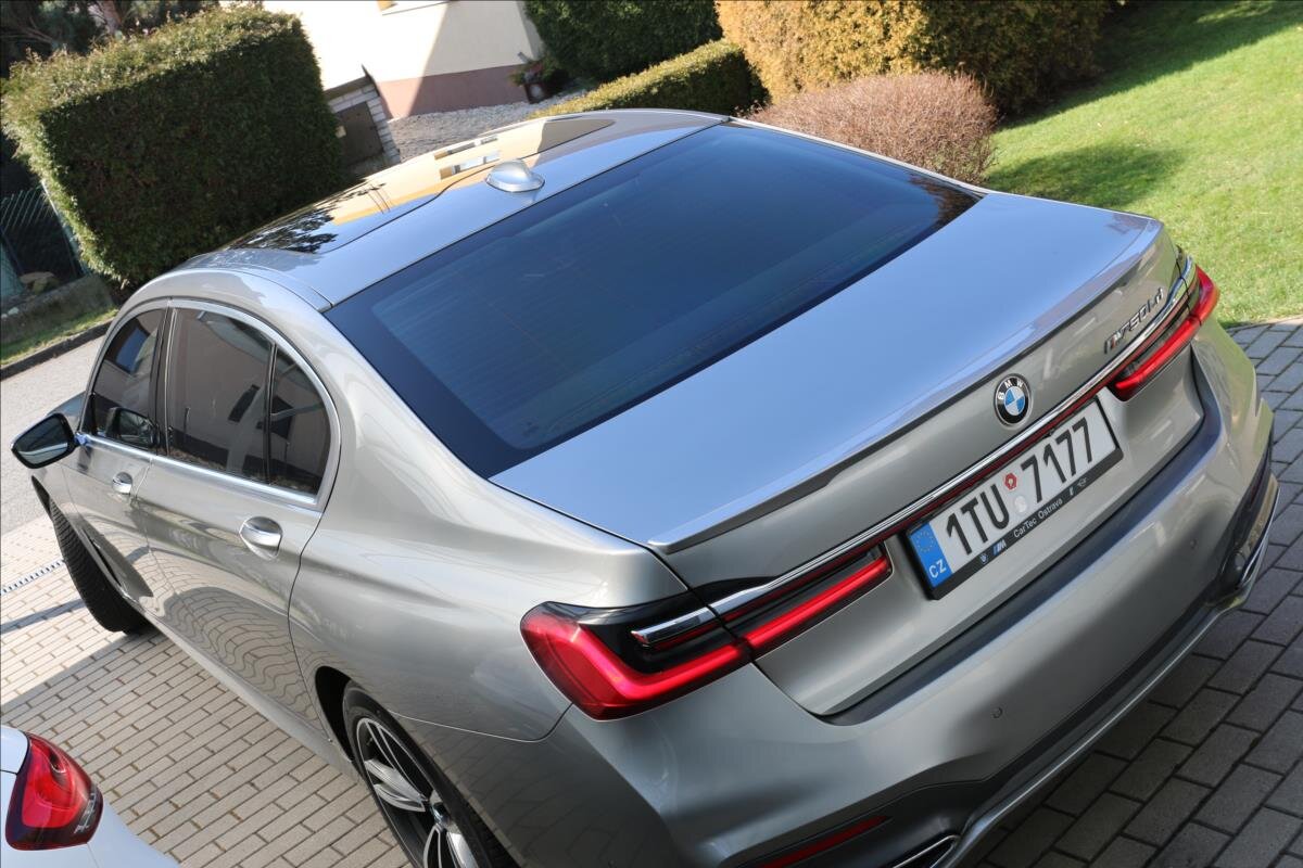 BMW Řada 7 Sedan / Limuzína 3,0 l 294 kw