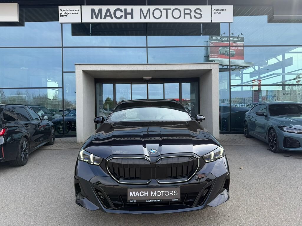 BMW Řada 5 Kombi 3,0 l 210 kw