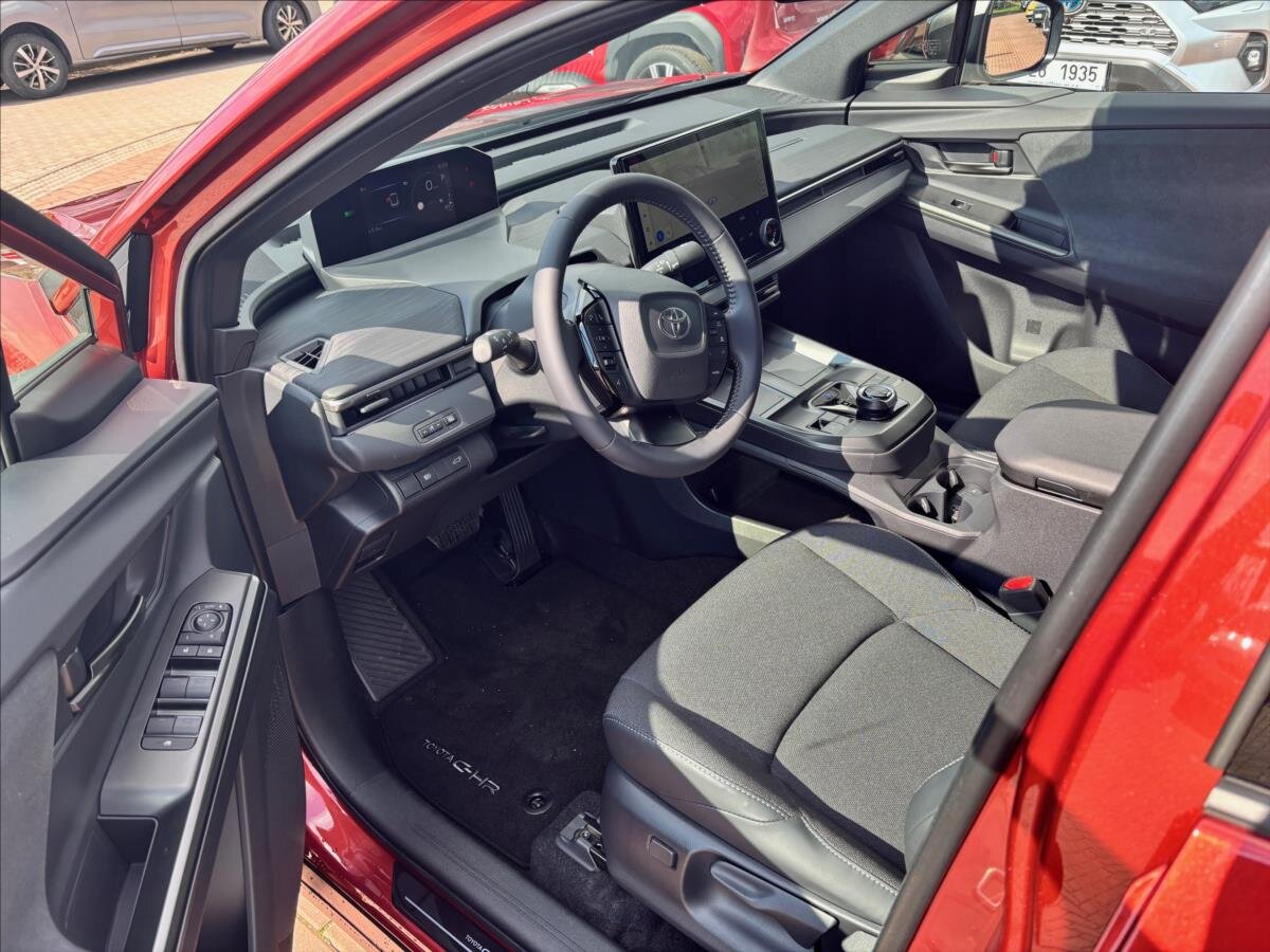 Toyota C-HR SUV / Terénní 0,0 165 kw