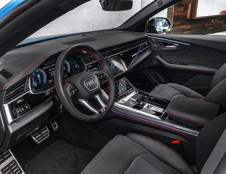 Audi Q8 SUV / Terénní 3,0 l 210 kw