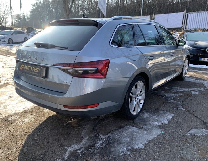 Škoda Superb Kombi 2,0 l 140 kw