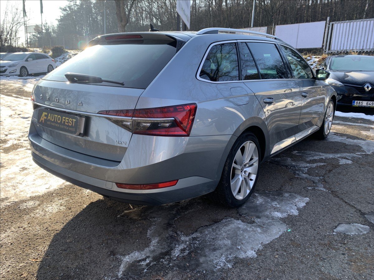 Škoda Superb Kombi 2,0 l 140 kw