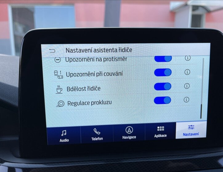 Ford Kuga SUV / Terénní 2,5 l 165 kw