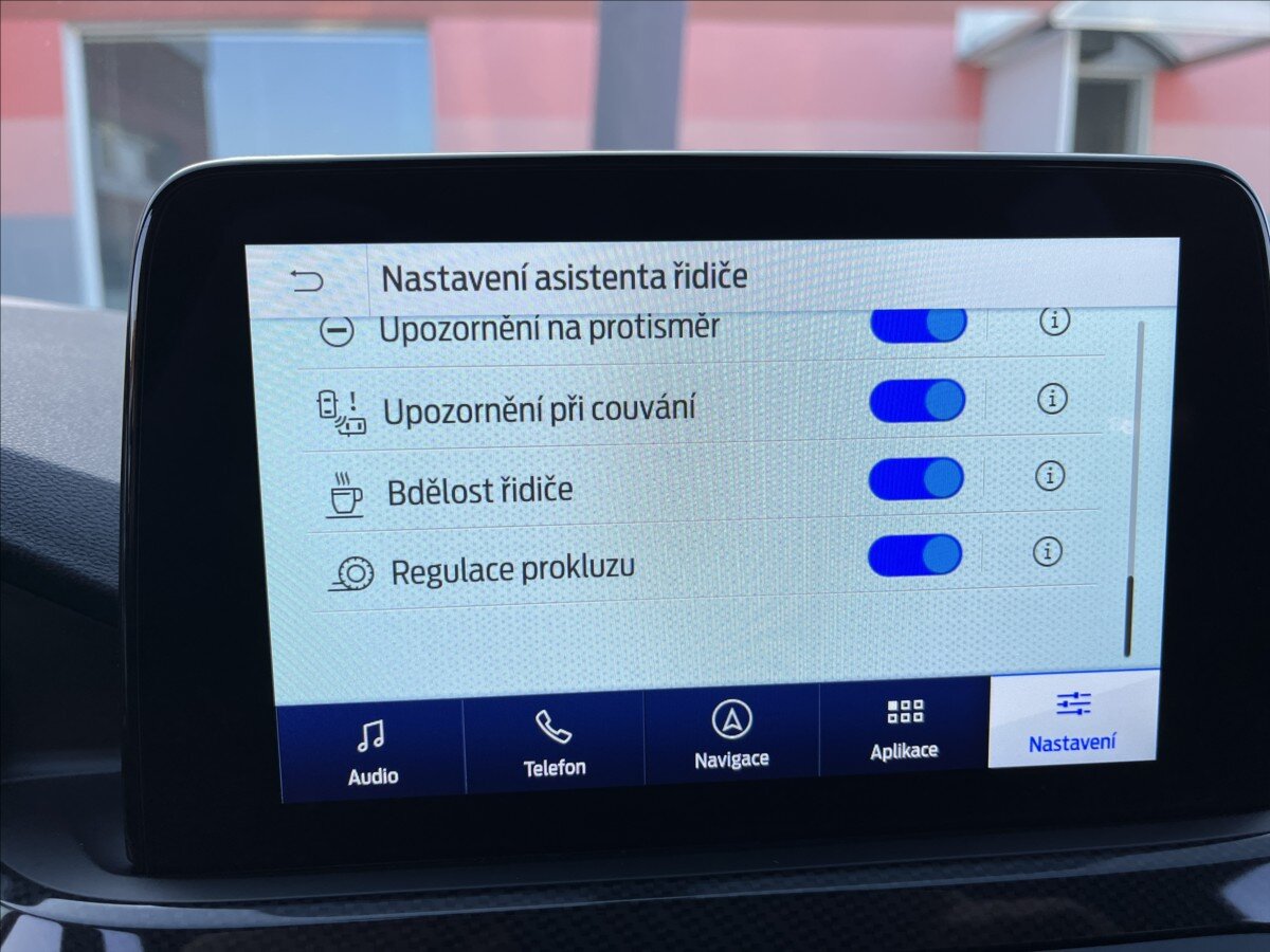 Ford Kuga SUV / Terénní 2,5 l 165 kw