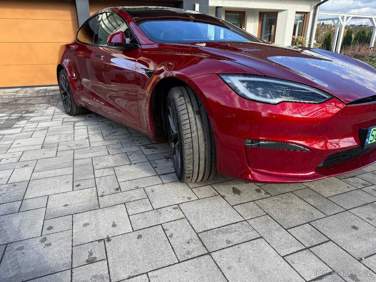 Tesla Model S Sedan 0,0 0