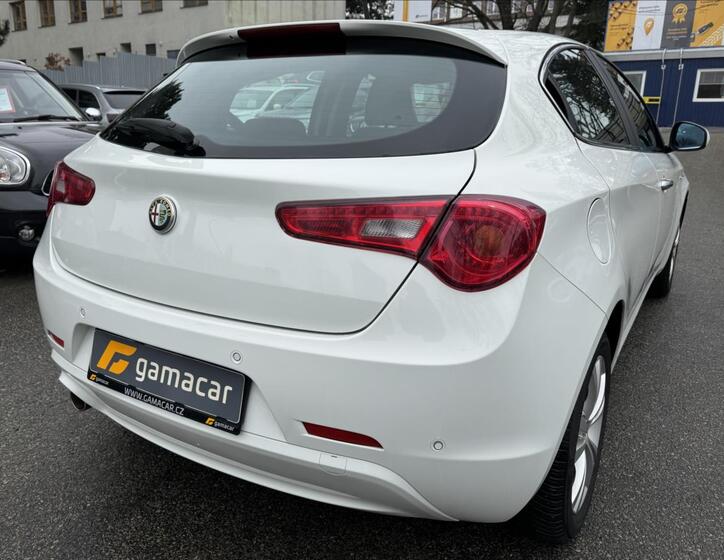 Alfa Romeo Giulietta 9