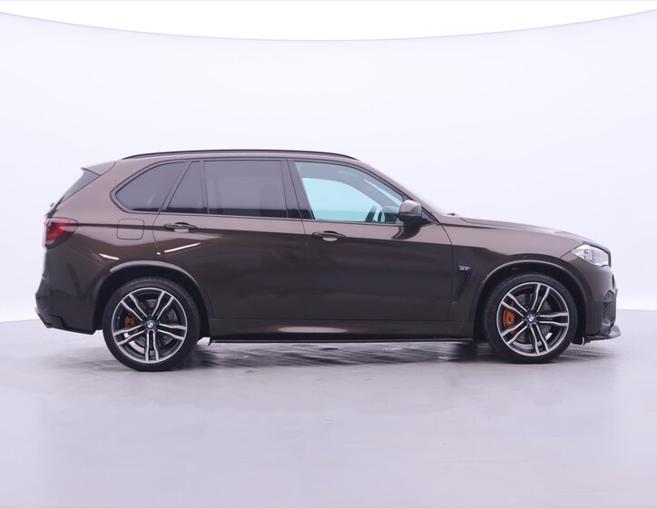 BMW X5 SUV / Terénní 4,4 l 423 kw